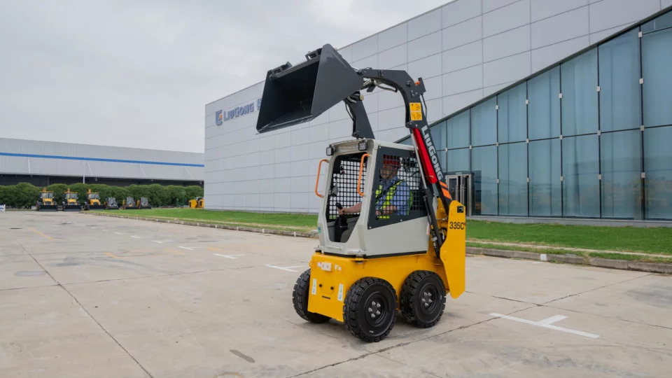 Мини-погрузчик LiuGong 335C